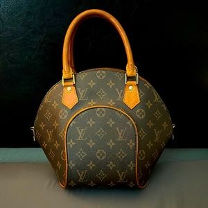 LOUIS VUITTON Monogram Ellipse MM Hand Bag